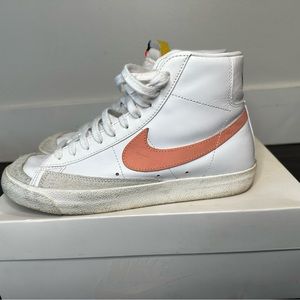Nike blazer mid 77 women’s